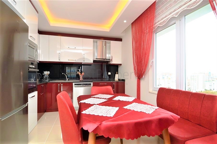 Благоустроенная квартира с двумя спальнями на аренду