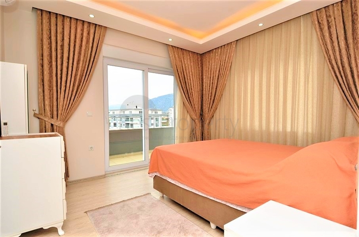 Благоустроенная квартира с двумя спальнями на аренду