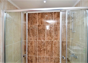 Благоустроенная квартира с двумя спальнями на аренду