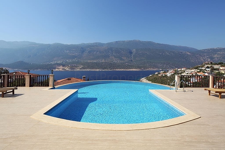 Элитная вилла с видом на Средиземное море в Каше Анталья