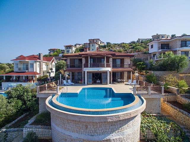 Элитная вилла с видом на Средиземное море в Каше Анталья