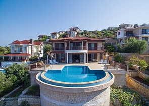 Элитная вилла с видом на Средиземное море в Каше Анталья