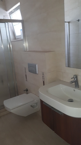 Четырехэтажная вилла планировкой 5+2 в озеленнённом пригороде