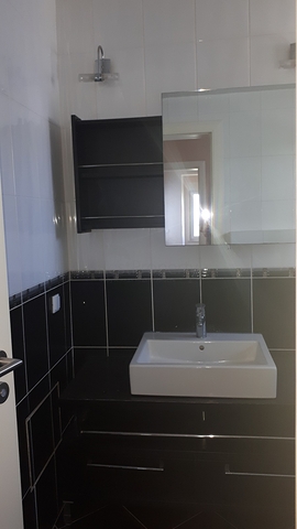 Четырехэтажная вилла планировкой 5+2 в озеленнённом пригороде