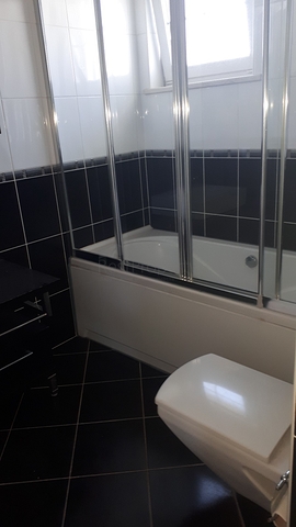 Четырехэтажная вилла планировкой 5+2 в озеленнённом пригороде