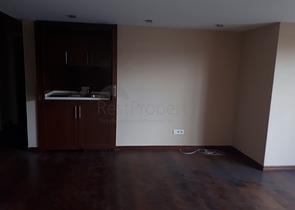 Четырехэтажная вилла планировкой 5+2 в озеленнённом пригороде