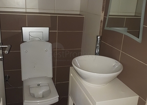 Четырехэтажная вилла планировкой 5+2 в озеленнённом пригороде