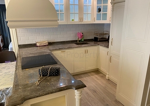 Апартаменты 1+1 в центре города в элитном комплексе 