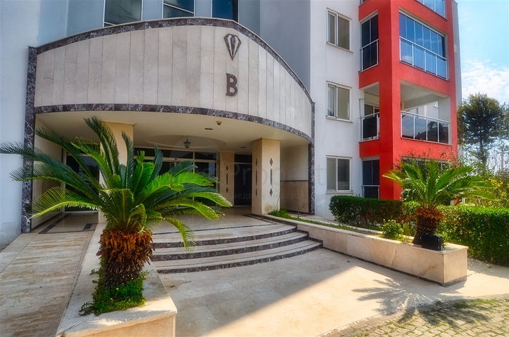 Квартира планировки 3+1 в микрорайоне Алтынташ - Анталия 