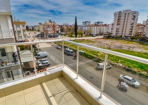 Квартира планировки 2+1 в микрорайоне Кызыларык - Анталия