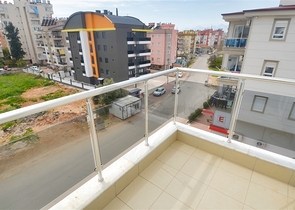 Квартира планировки 2+1 в микрорайоне Кызыларык - Анталия