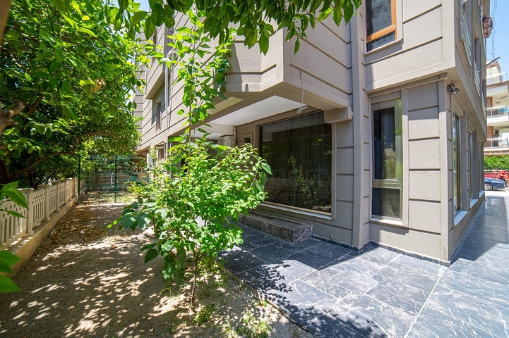 На продажу выставлено здание в микрорайоне  Чаглаян - Анталия 