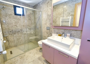 Уютная вилла планировки 4+1 в районе Кемер - Анталия 