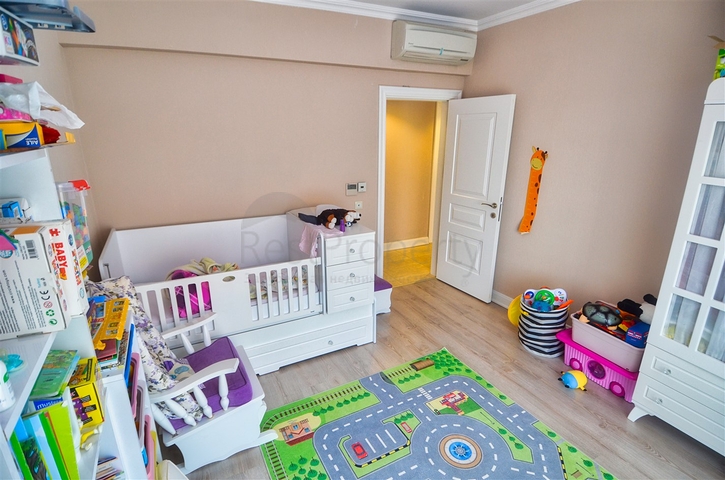 Квартира планировки 5+2 в районе Дошемеалты - Анталия 