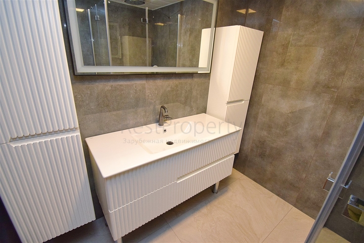 Квартира планировки 3+1 в микрорайоне Мельтем - Анталия 