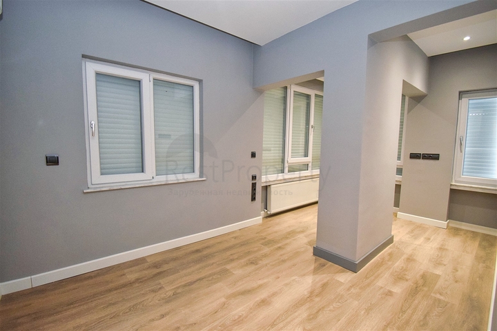 Квартира планировки 3+1 в микрорайоне Мельтем - Анталия 