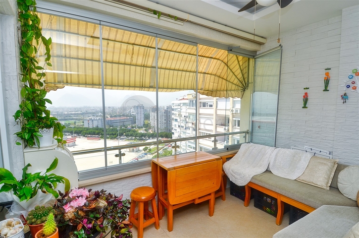 Квартира планировки 3+1 в микрорайоне Мельтем - Анталия 