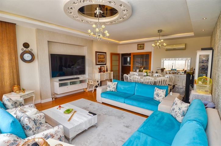 Квартира планировки 3+1 в микрорайоне Мельтем - Анталия 