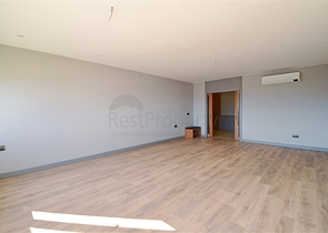 Квартира планировки 3+1 в микрорайоне Мельтем - Анталия 