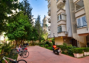 Квартира планировки 3+1 в микрорайоне Мельтем - Анталия 