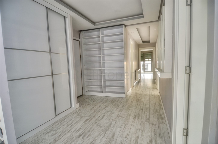 Квартира планировки 3+1 в микрорайоне Унджаллы - Анталия 