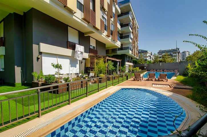 Квартира планировки 4+1 в микрорайоне Улуч - Анталия 