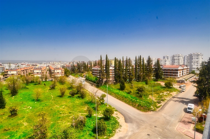 Квартира планировки 4+1 в микрорайоне Улуч - Анталия 