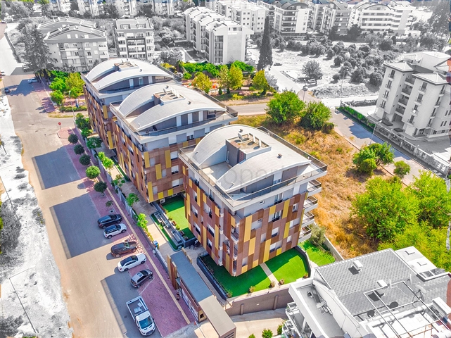 Квартира планировки 4+1 в микрорайоне Улуч - Анталия 