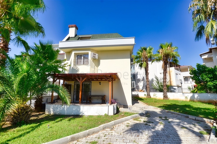 Вилла планировки 5+1 в районе Белек - Анталия 