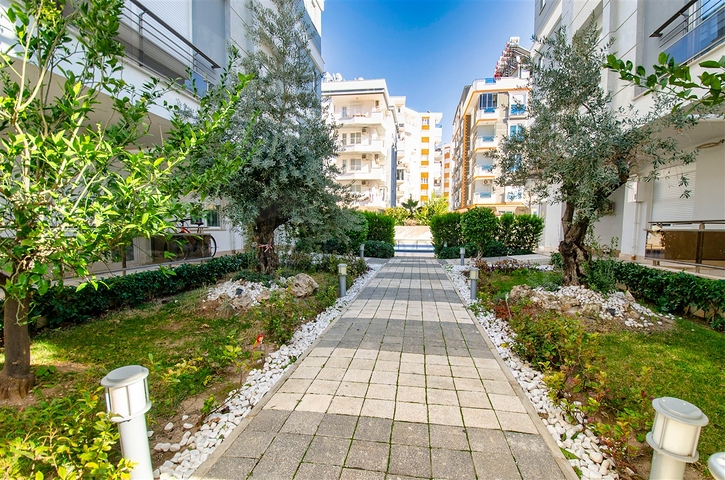 Квартира с придомовым бассейном планировки 2+1 в микрорайоне Хурма - Анталия 