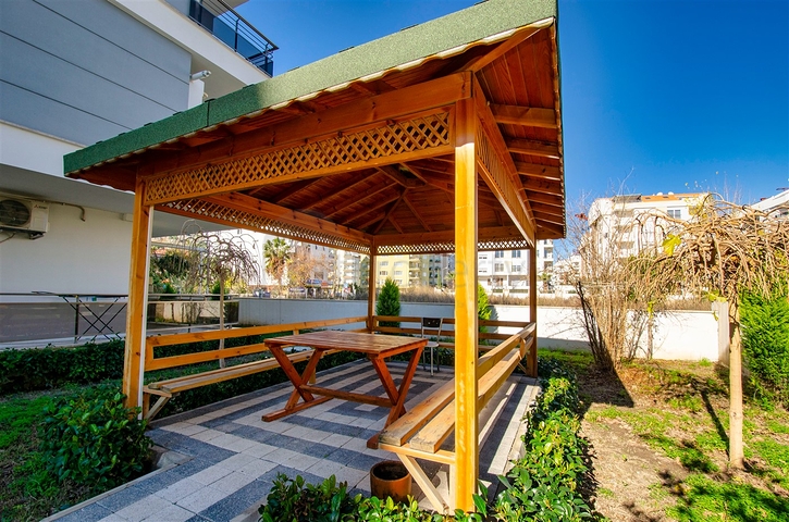 Квартира с придомовым бассейном планировки 2+1 в микрорайоне Хурма - Анталия 