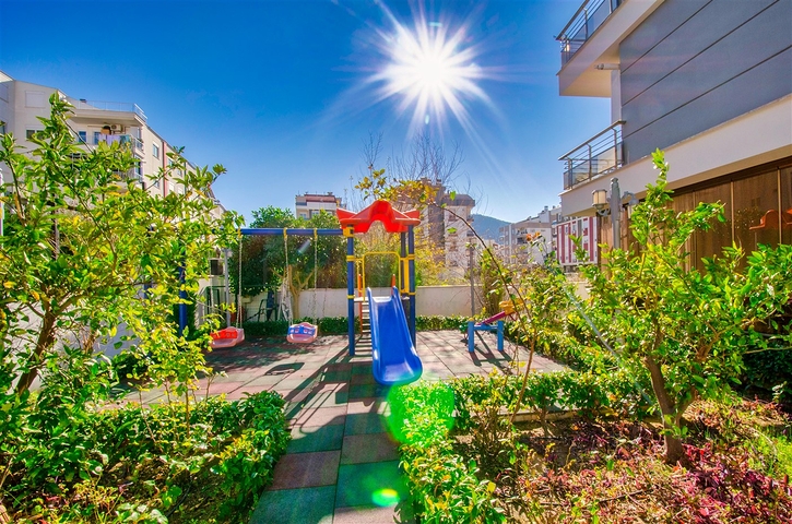 Квартира с придомовым бассейном планировки 2+1 в микрорайоне Хурма - Анталия 