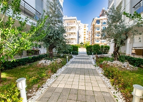 Квартира с придомовым бассейном планировки 2+1 в микрорайоне Хурма - Анталия 