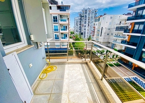 Квартира с придомовым бассейном планировки 2+1 в микрорайоне Хурма - Анталия 