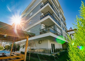 Квартира с придомовым бассейном планировки 2+1 в микрорайоне Хурма - Анталия 