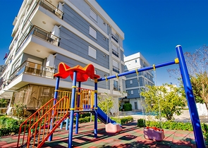 Квартира с придомовым бассейном планировки 2+1 в микрорайоне Хурма - Анталия 