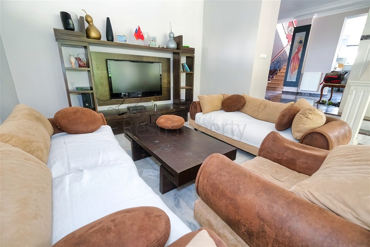 Вилла планировки 4+2 в районе Кемер - Анталия 