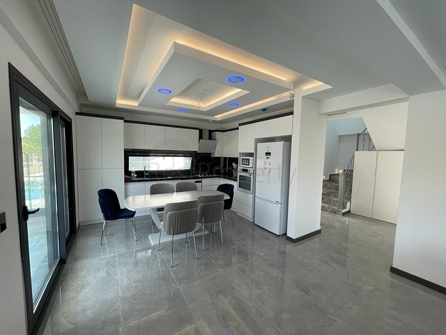 Вилла планировки 4+1 в районе Белек - Анталия 