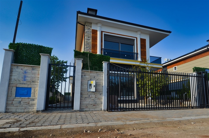 Виллы планировки 4+1 в районе Дошемеалты - Анталия