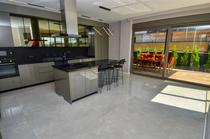 Новая элитная вилла планировки 5+1 в районе Дошемеалты - Анталия