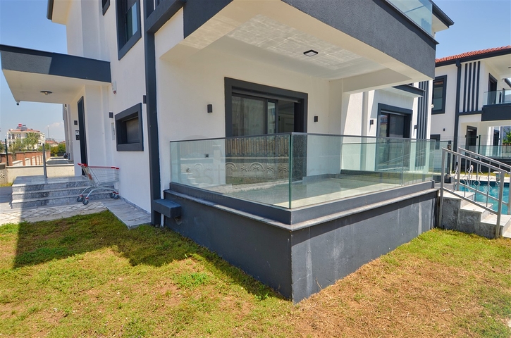 Вилла планировки 4+1 в районе Белек - Анталия 