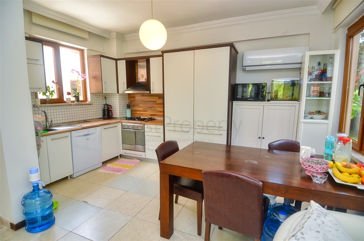 Вилла планировки 5+1 в районе Кемер - Анталия 