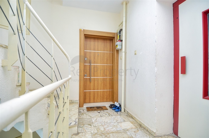 Квартира без мебели планировки 2+1 в микрорайоне Лиман - Коньяалты