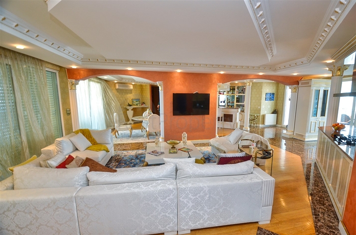 Квартира планировки 4+2 на первой береговой линии микрорайона Лиман - Анталия