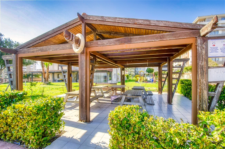 Квартира планировки 4+2 на первой береговой линии микрорайона Лиман - Анталия