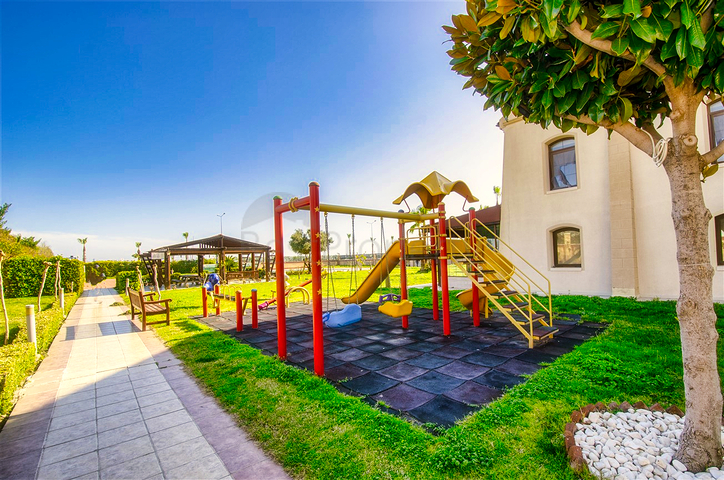 Квартира планировки 4+2 на первой береговой линии микрорайона Лиман - Анталия