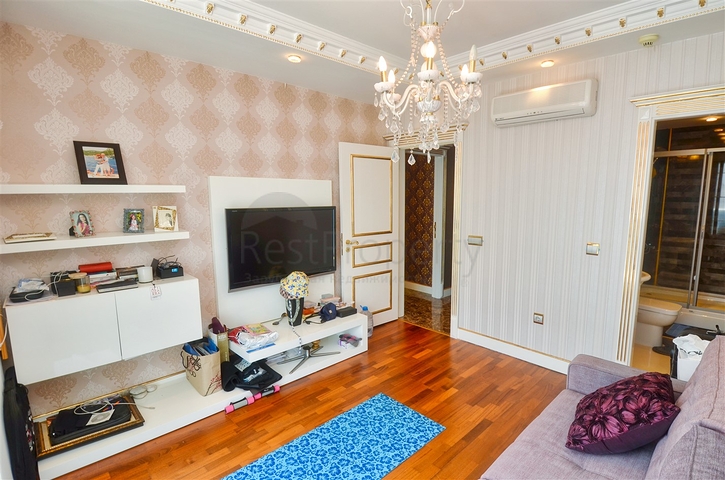 Квартира планировки 4+2 на первой береговой линии микрорайона Лиман - Анталия