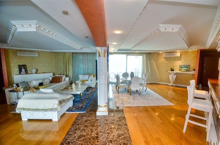 Квартира планировки 4+2 на первой береговой линии микрорайона Лиман - Анталия