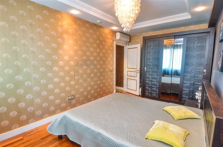 Квартира планировки 4+2 на первой береговой линии микрорайона Лиман - Анталия