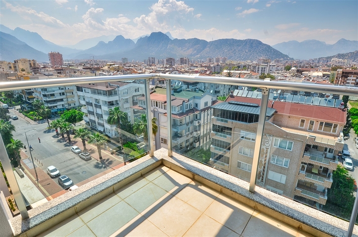 Квартира планировки 4+2 на первой береговой линии микрорайона Лиман - Анталия